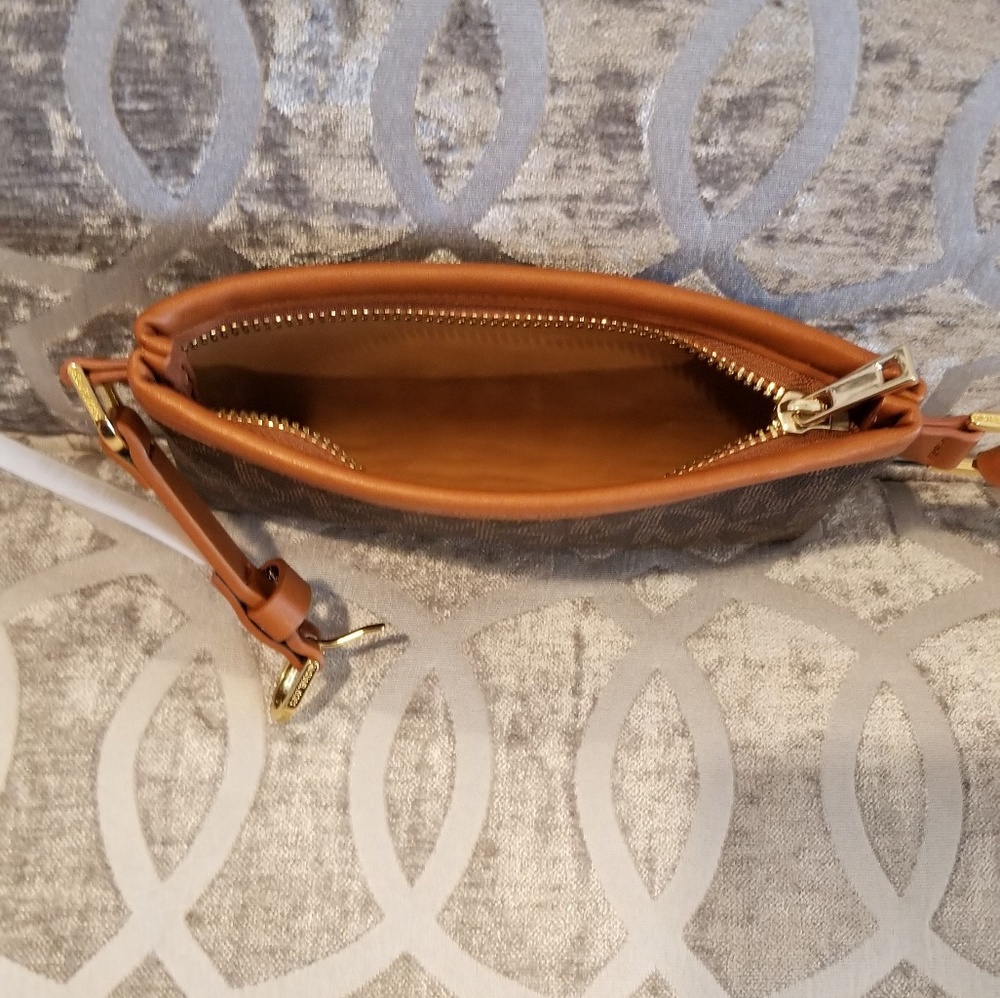 Michael Kors Belt Bag MK Signature Fanny Pack - Picture 7 of 8
